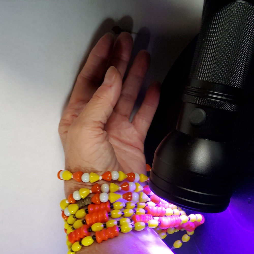 Vibrant Candy Corn Glass Necklace Lot - Picture 5 of 8